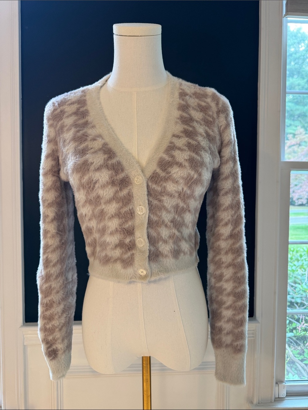 Aeropostale Cropped Fuzzy V-Neck Cardigan Sweater